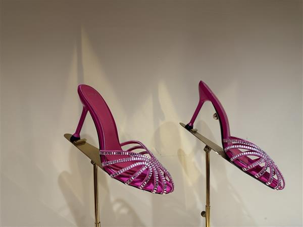 20251128101325113 300